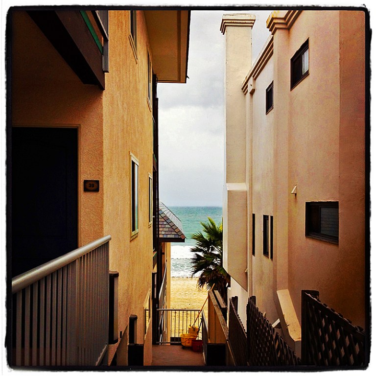 Between Beach Houses Blog iDiarist