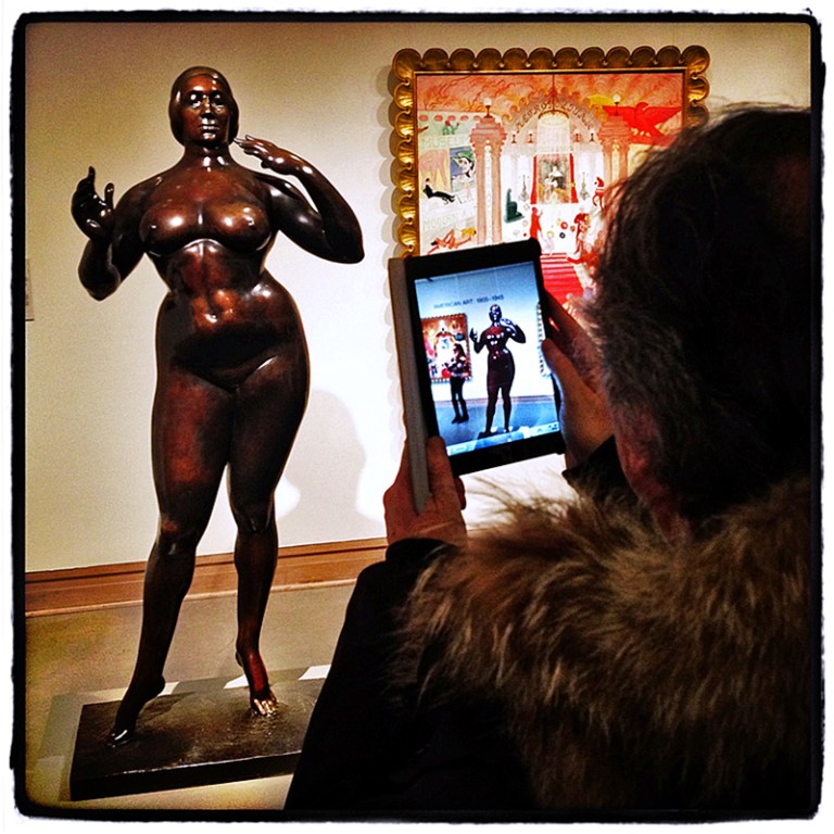 Posing at The Met Blog iDiarist