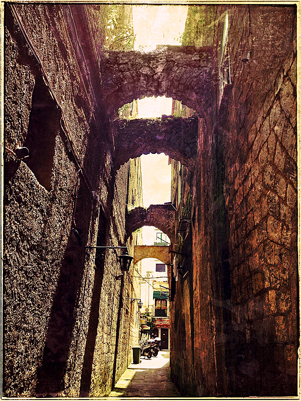 Alley in Sorrento Blog iDiarist
