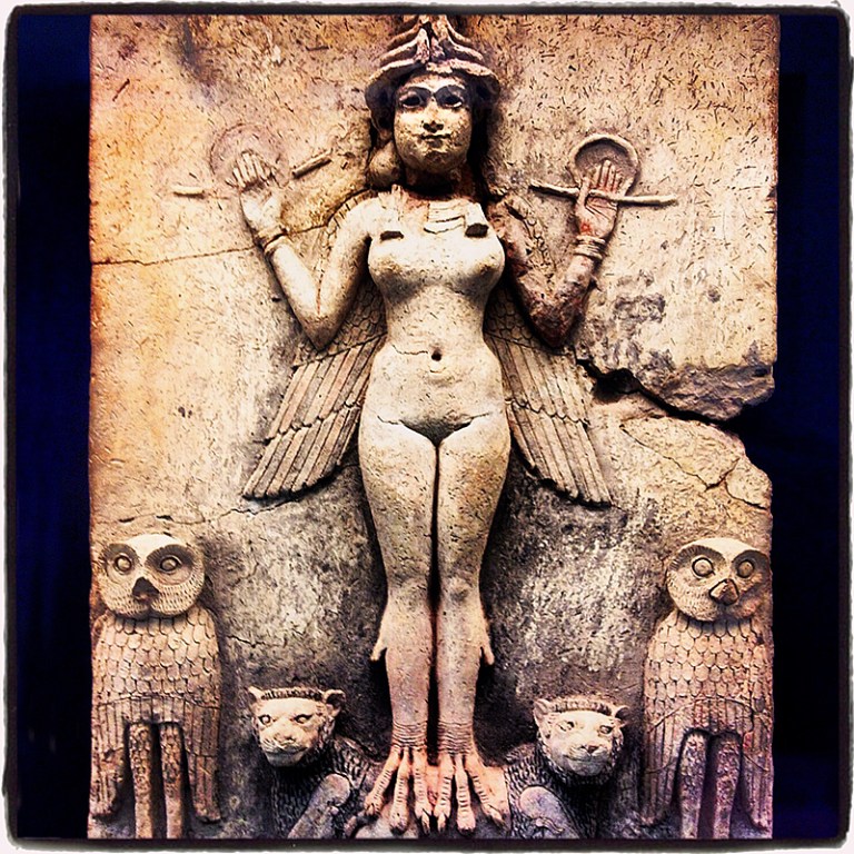 The Queen of the Night Blog iDiarist